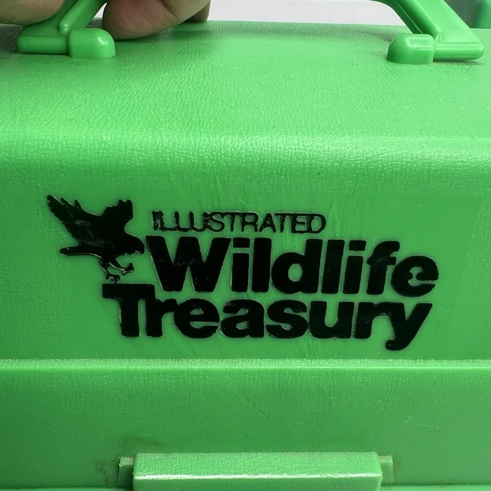 Vintage Illustrated Wildlife Treasury Set - NEAR MINT Cards & Prehistoric